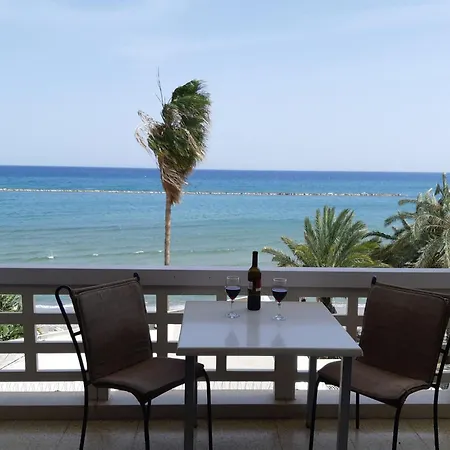 Apartman Beachfront Bliss 3br With Panoramic Sea View