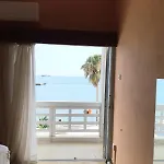Beachfront Bliss 3br With Panoramic Sea View Апартаменты