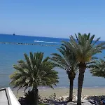 Beachfront Bliss 3br With Panoramic Sea View *