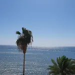 Beachfront Bliss 3br With Panoramic Sea View * Вороклини
