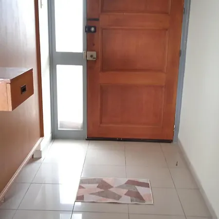 شقة Enjoy Sunrise At Spacious 3br Flat By The Seafront فوروكليني