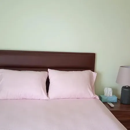 Enjoy Sunrise At Spacious 3br Flat By The Seafront * فوروكليني