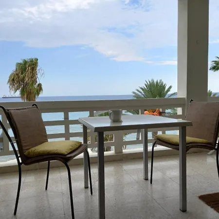 شقة Enjoy Sunrise At Spacious 3br Flat By The Seafront *