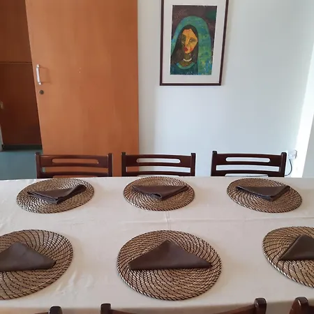 Beachfront Bliss 3br With Panoramic Sea View Apartamento *