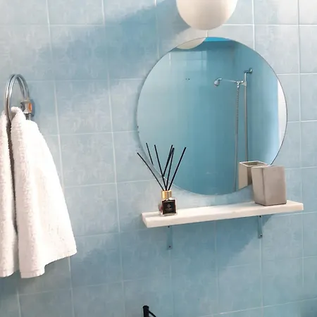 Enjoy Sunrise At Spacious 3br Flat By The Seafront Διαμέρισμα