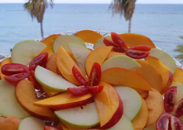 Enjoy Sunrise At Spacious 3br Flat By The Seafront Voroklini