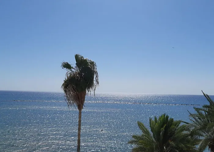 Enjoy Sunrise At Spacious 3br Flat By The Seafront * Voroklini